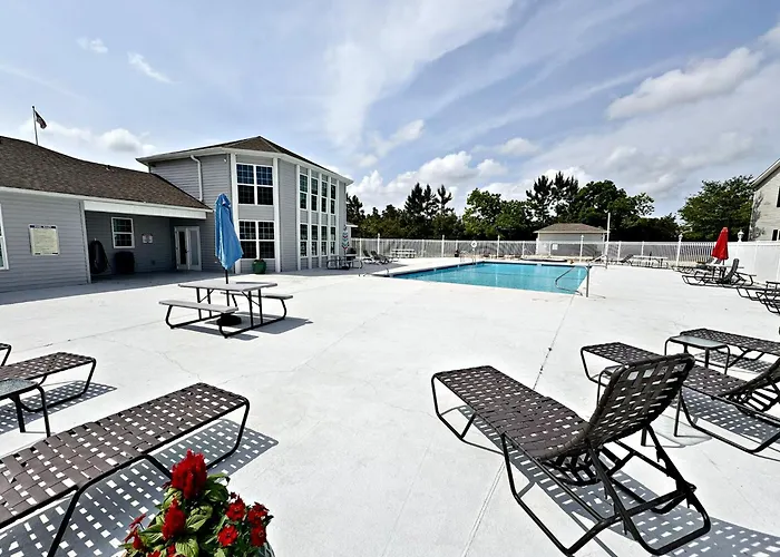 Colony Club *